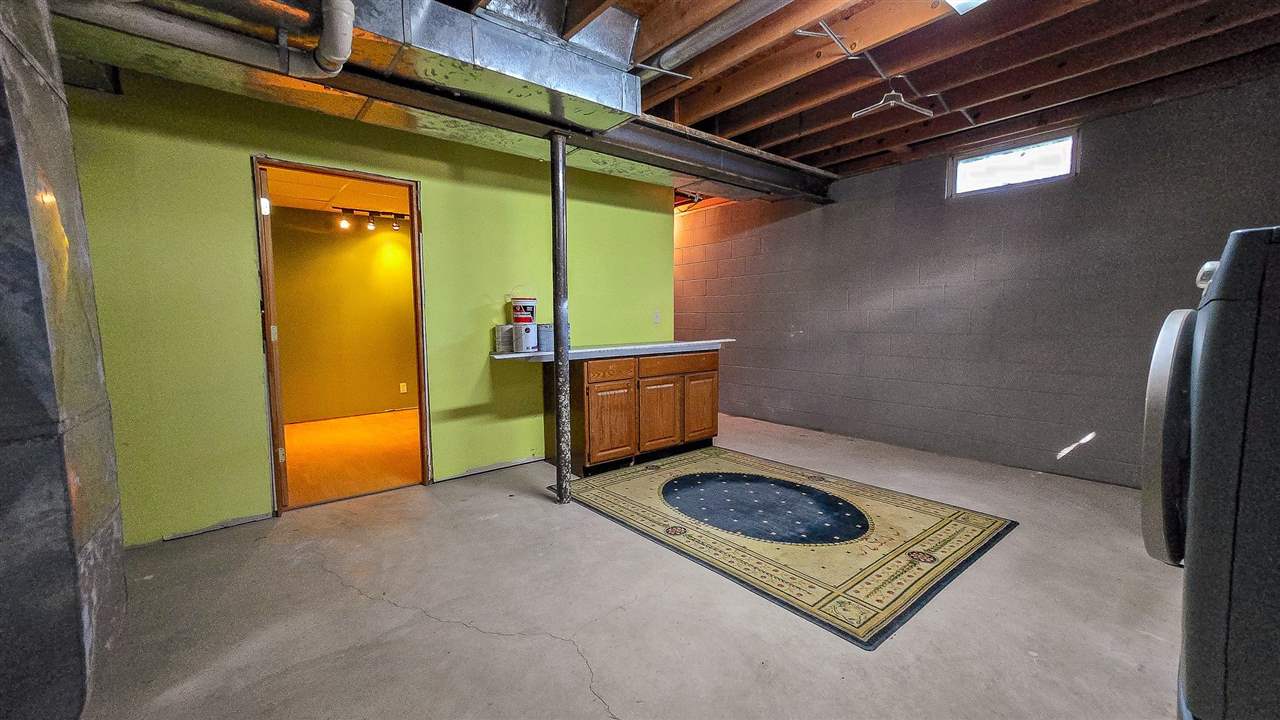 3652 Country Club Road