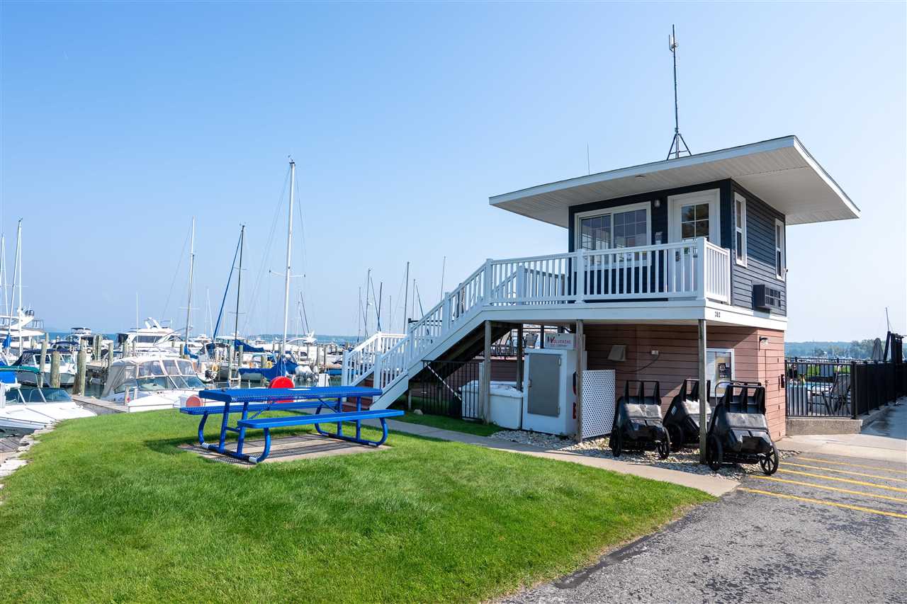 206 Ferry Avenue Unit: 44