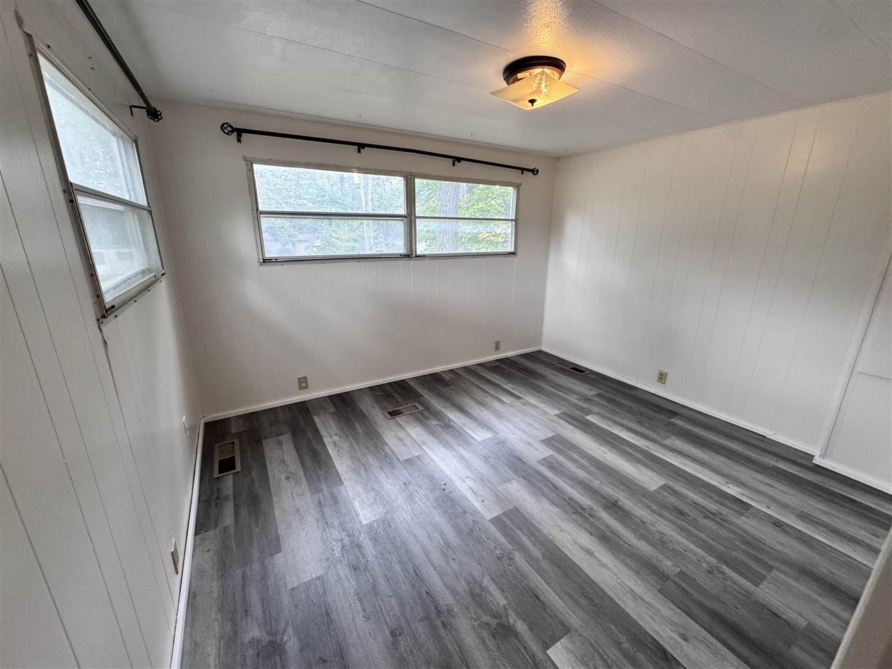580 Trillium Trail