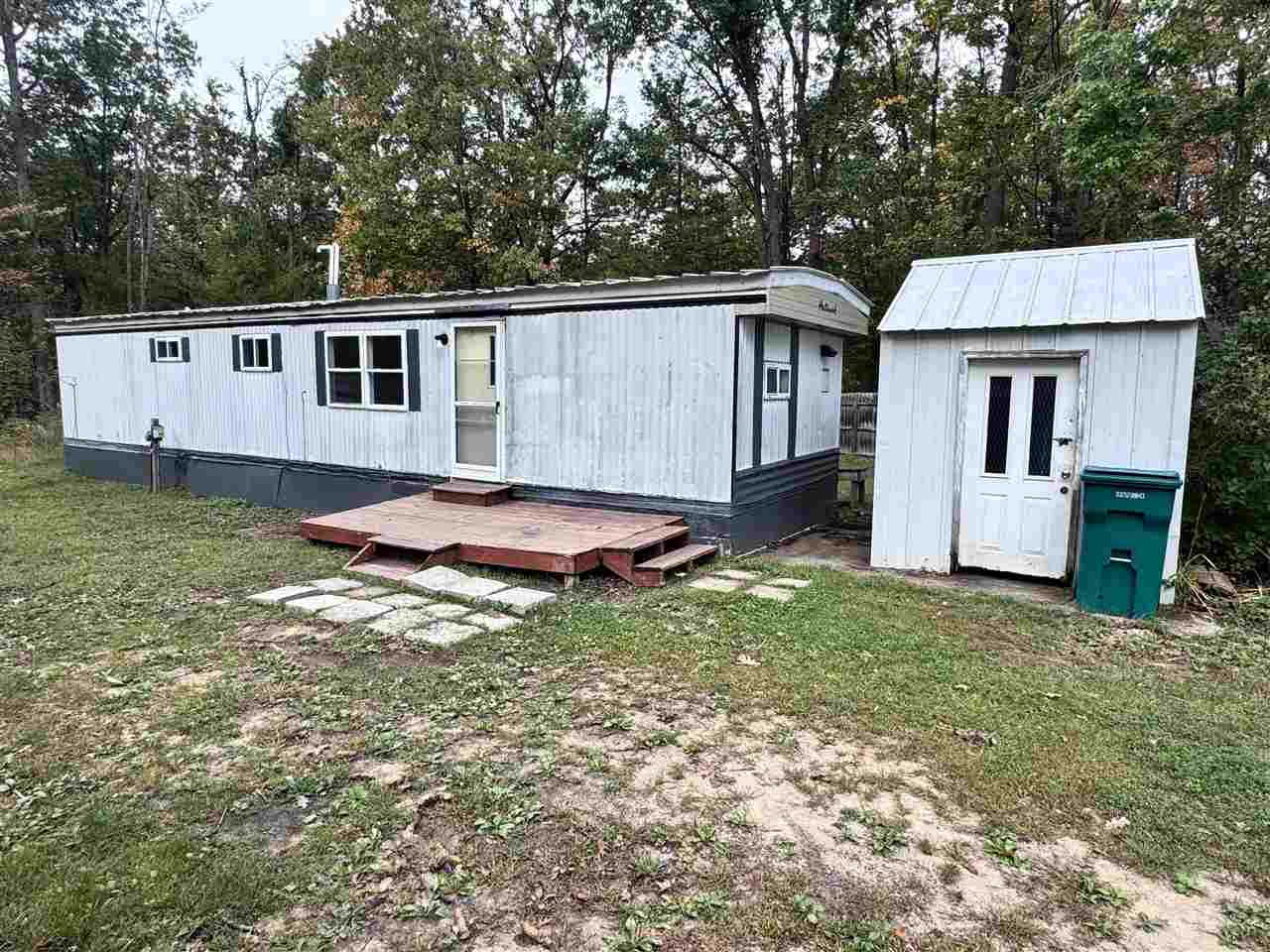 6104 Timberlane Trail