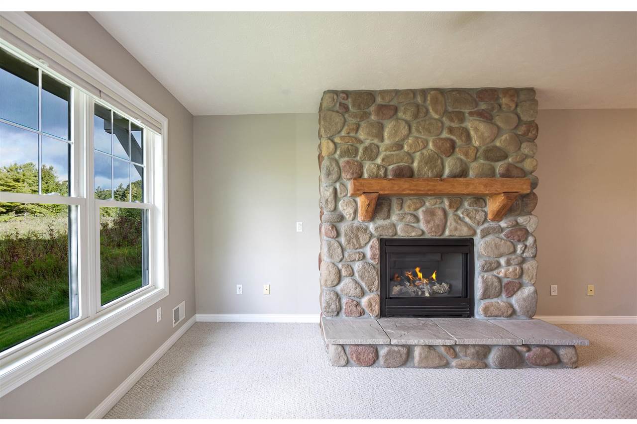 09495 - 15 Summerhouse Drive