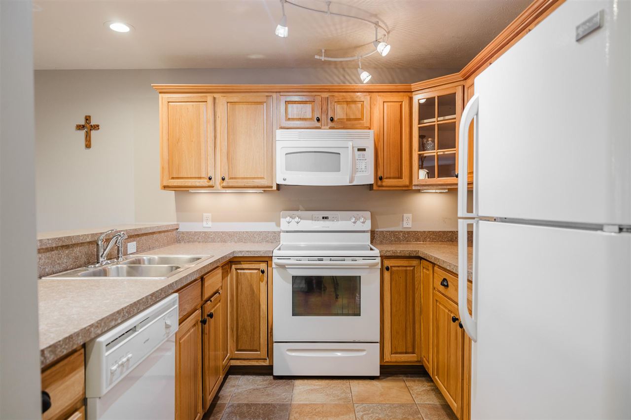 09495 - 15 Summerhouse Drive