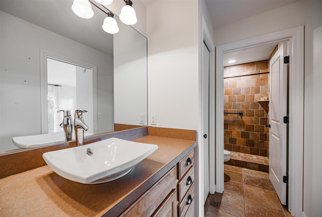 09495 - 15 Summerhouse Drive