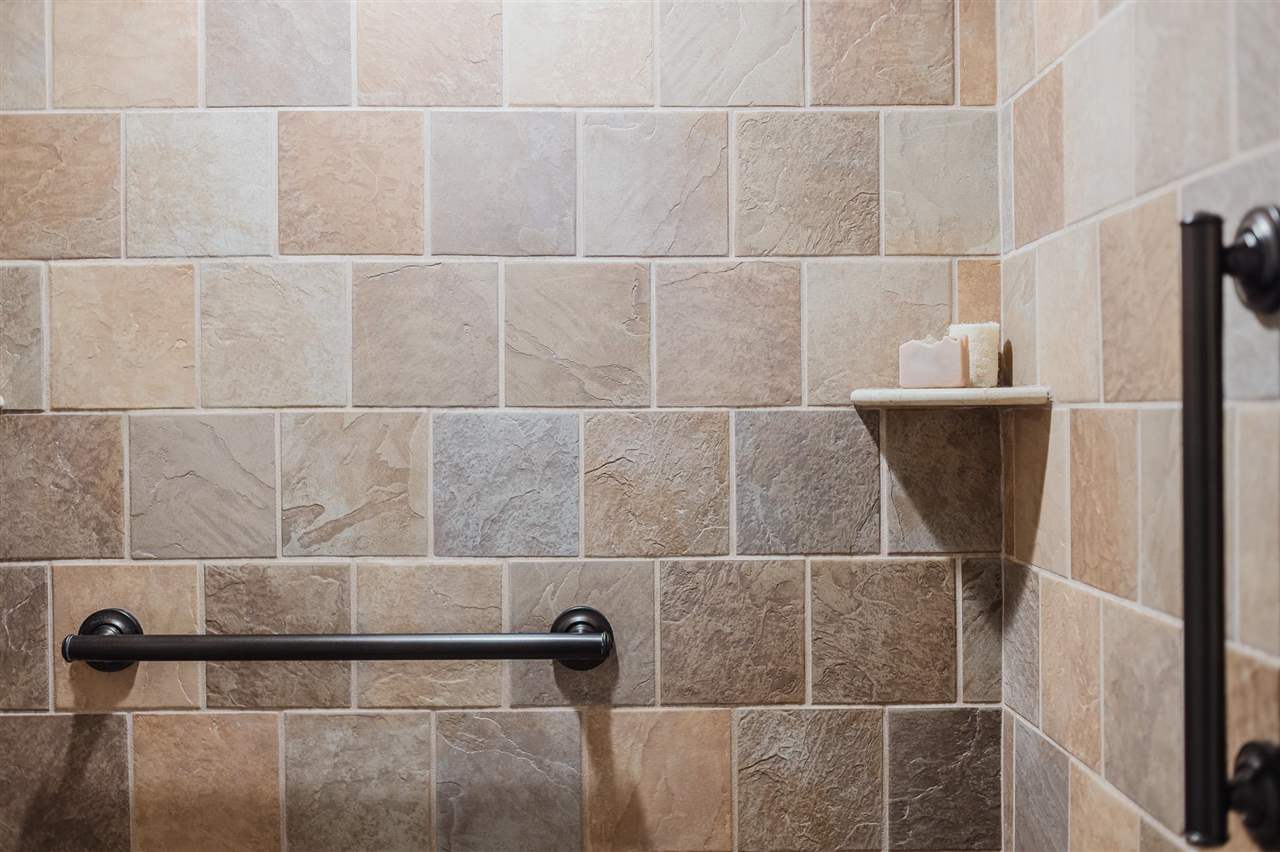 09495 - 15 Summerhouse Drive