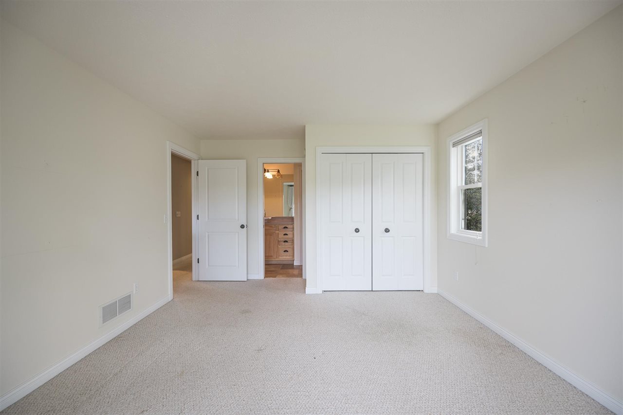 09495 - 15 Summerhouse Drive