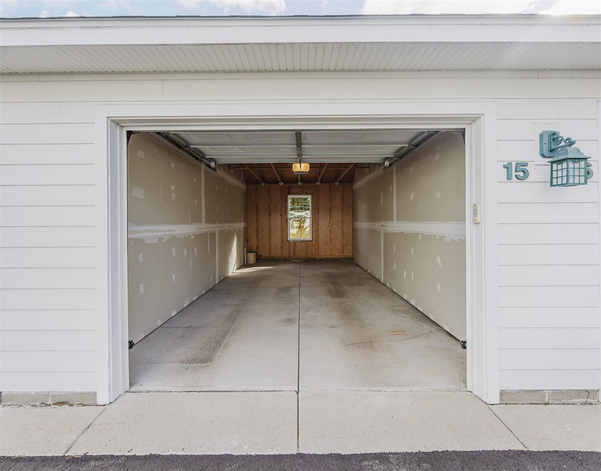 09495 - 15 Summerhouse Drive