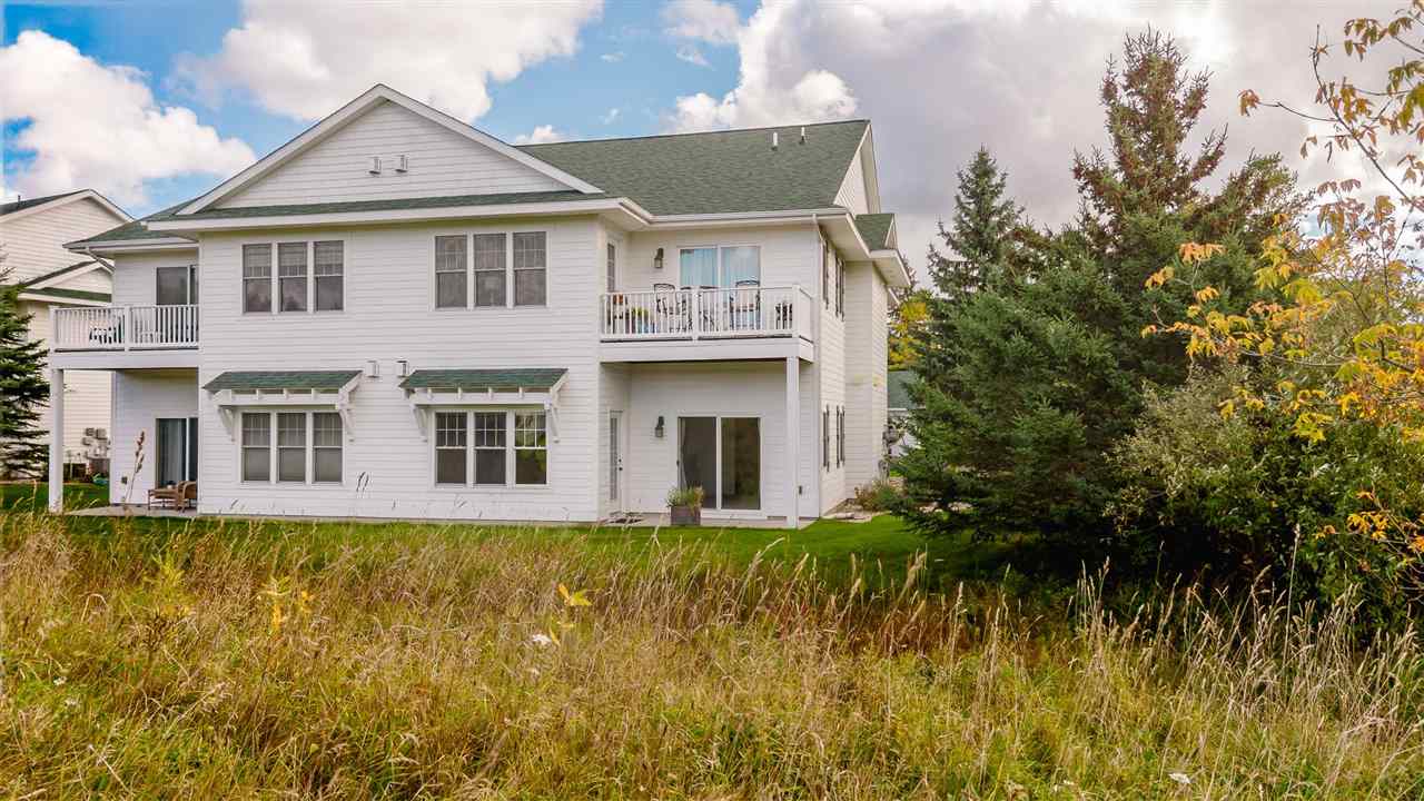 09495 - 15 Summerhouse Drive