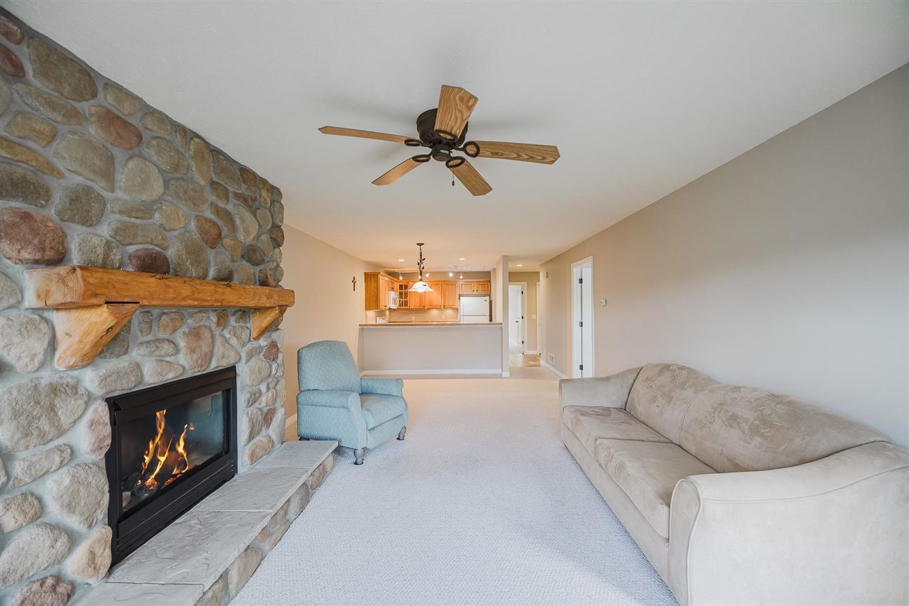 09495 - 15 Summerhouse Drive