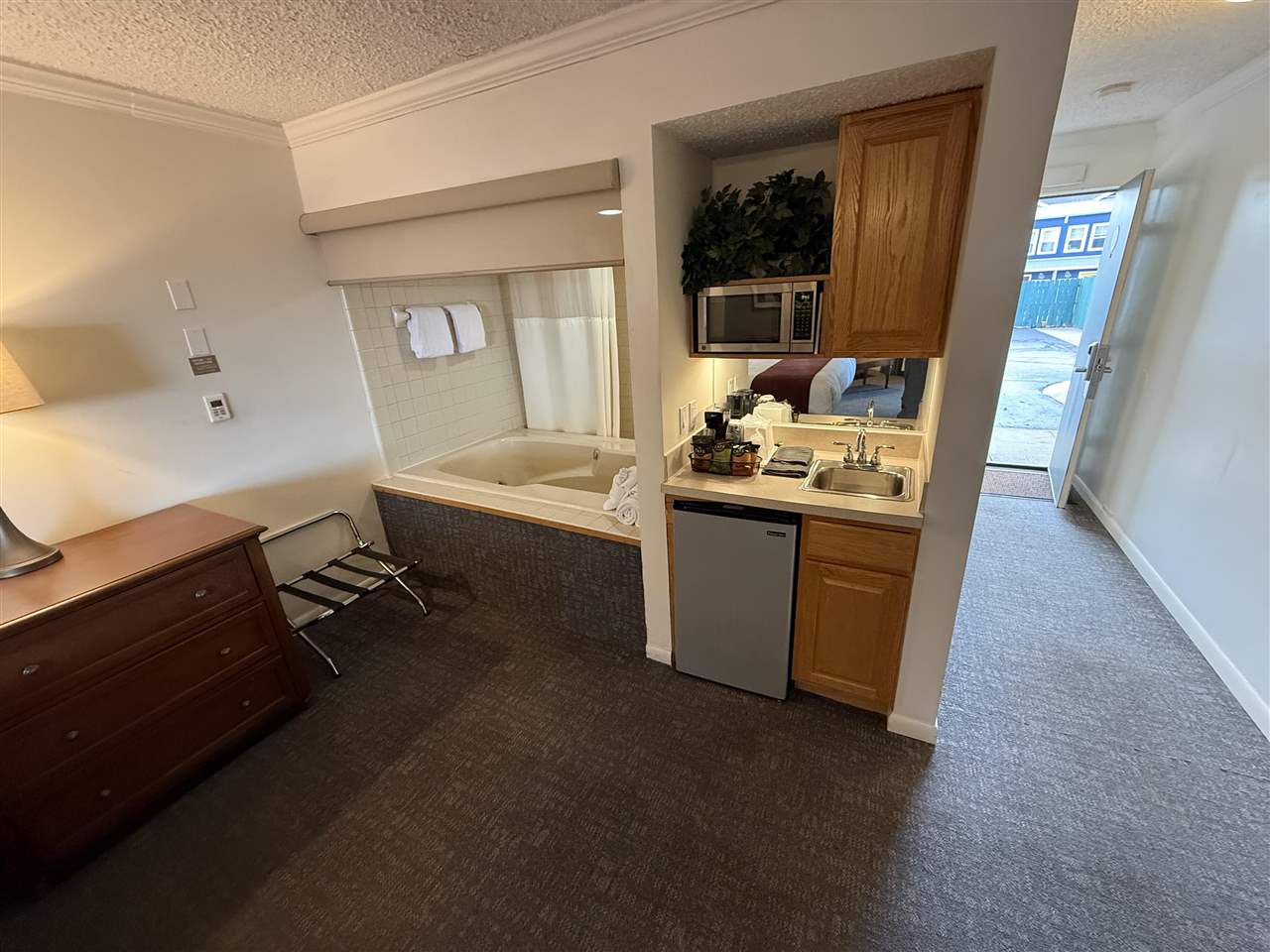 104 W Dixon #41 Avenue Unit: 41