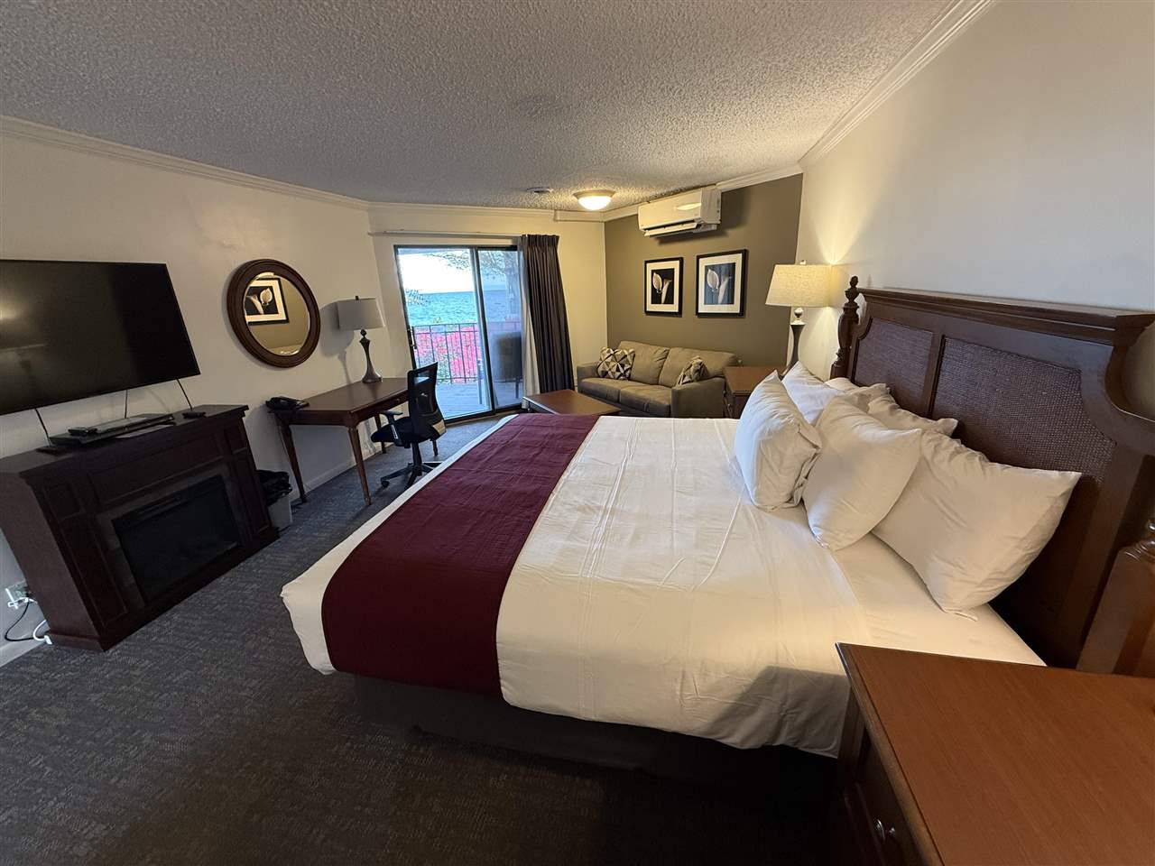 104 W Dixon #41 Avenue Unit: 41