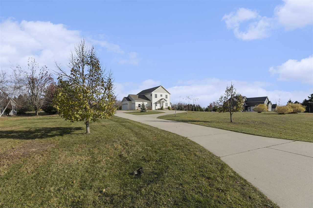 7645 Bay Meadow Drive