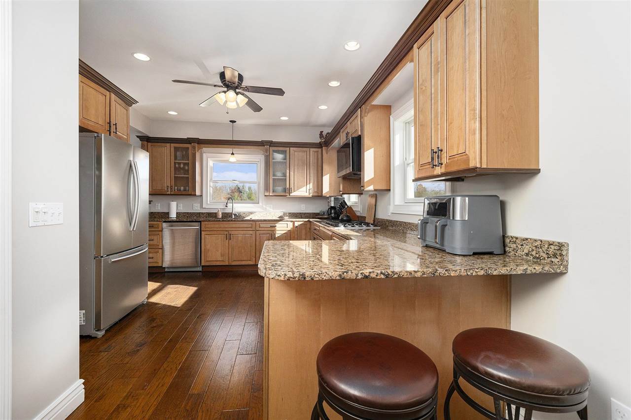 7645 Bay Meadow Drive