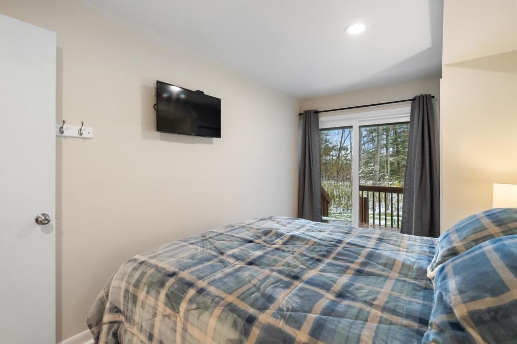 3440 Lakeside Dr. North Unit: 68