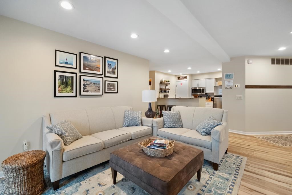 3440 Lakeside Dr. North Unit: 68