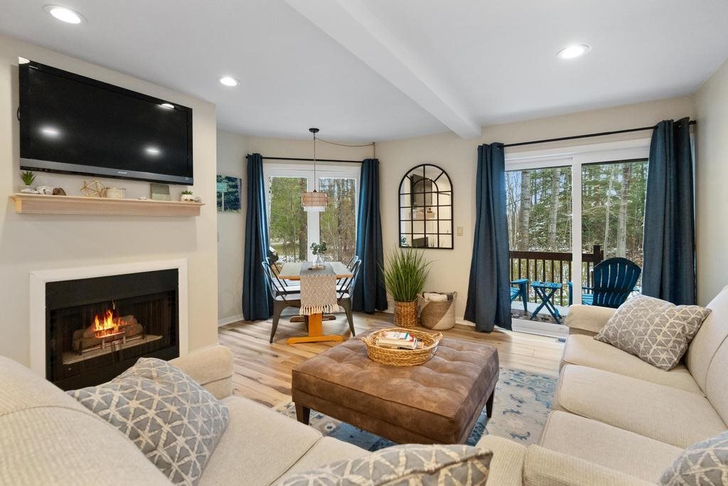 3440 Lakeside Dr. North Unit: 68