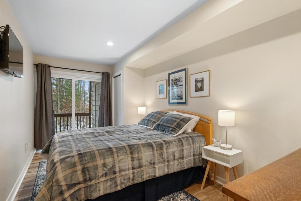 3440 Lakeside Dr. North Unit: 68