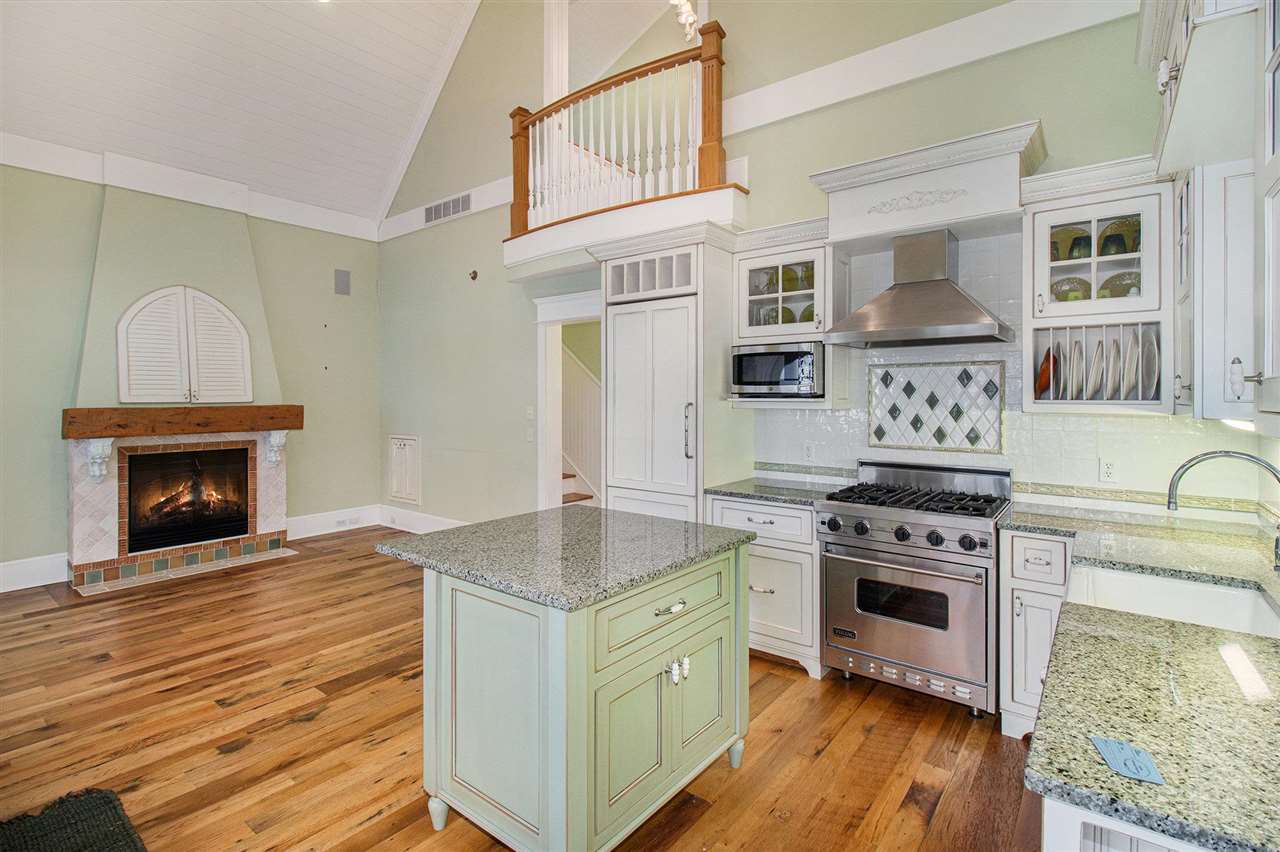 575 E Bay Street Unit: #2