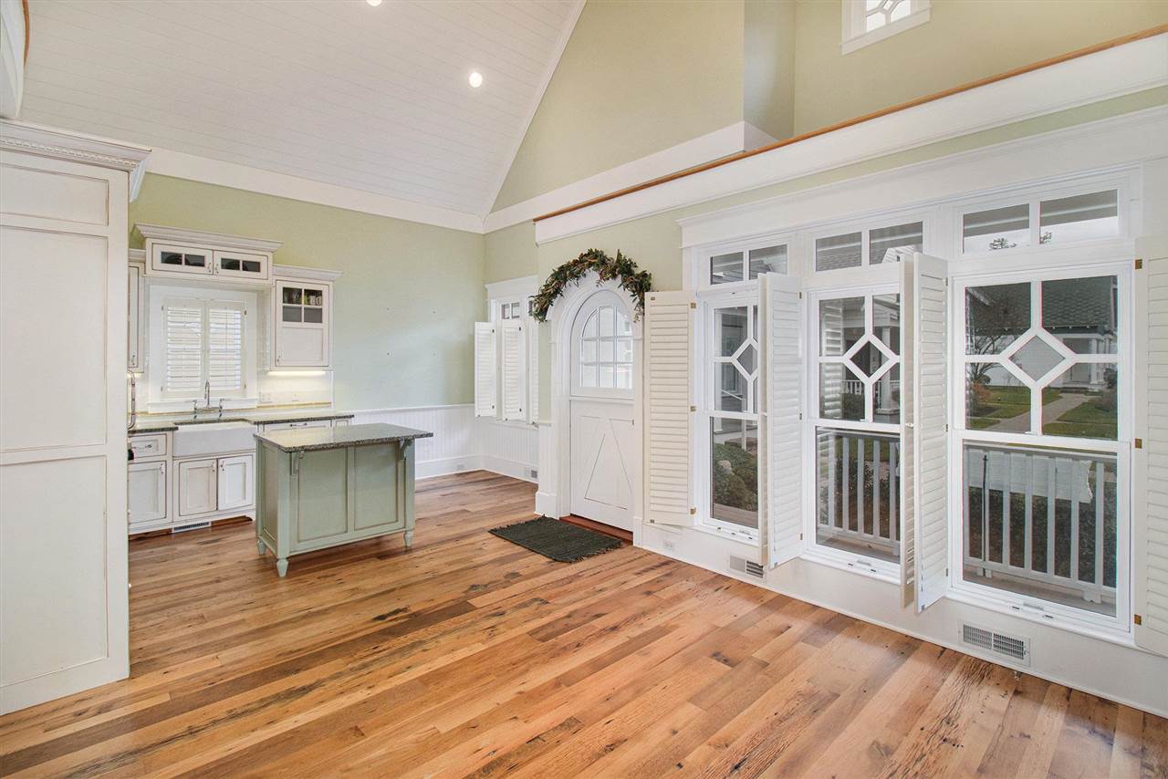 575 E Bay Street Unit: #2