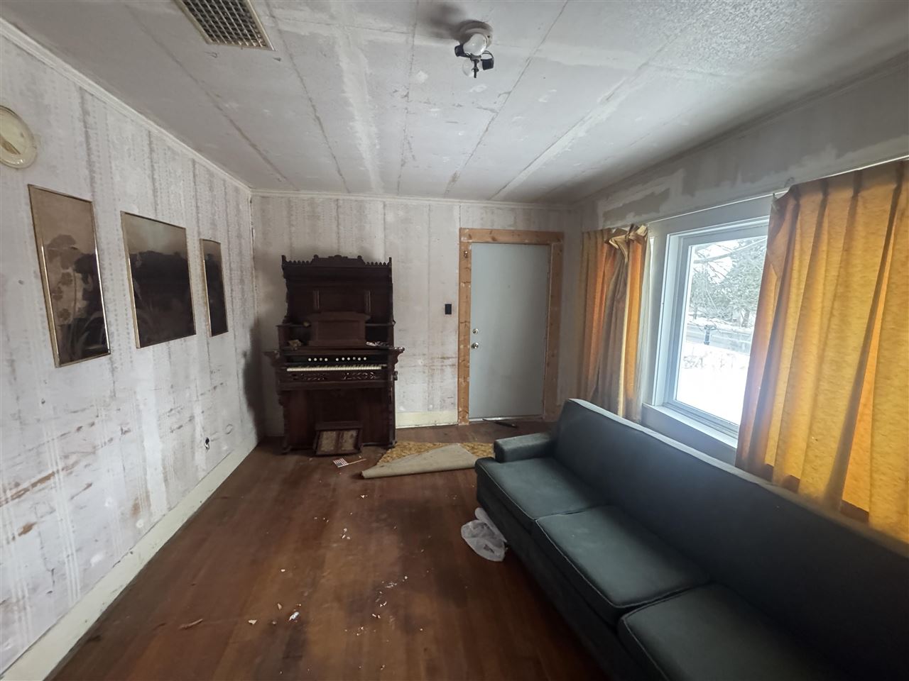 118 W Michigan Avenue