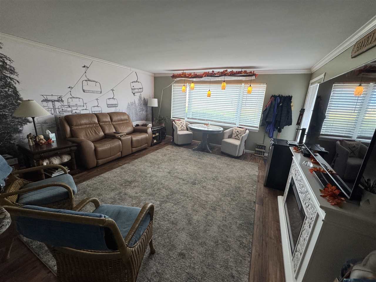 761 Logmark Trail Unit: 151&152