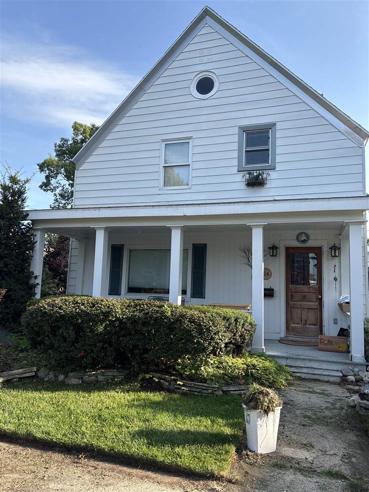 114 E Hurlbut Avenue