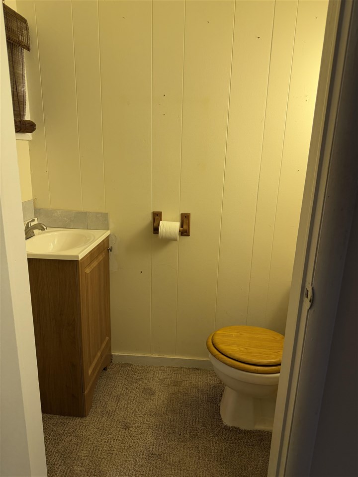 114 E Hurlbut Avenue