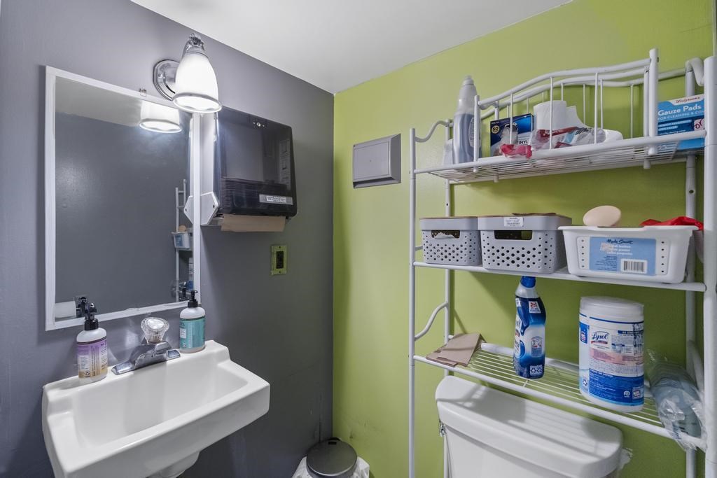 321 E Lake Street #1 East