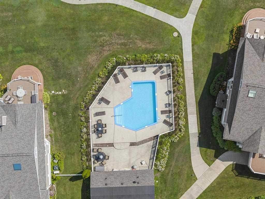 6044 Pine Lake Club Drive Unit: 83