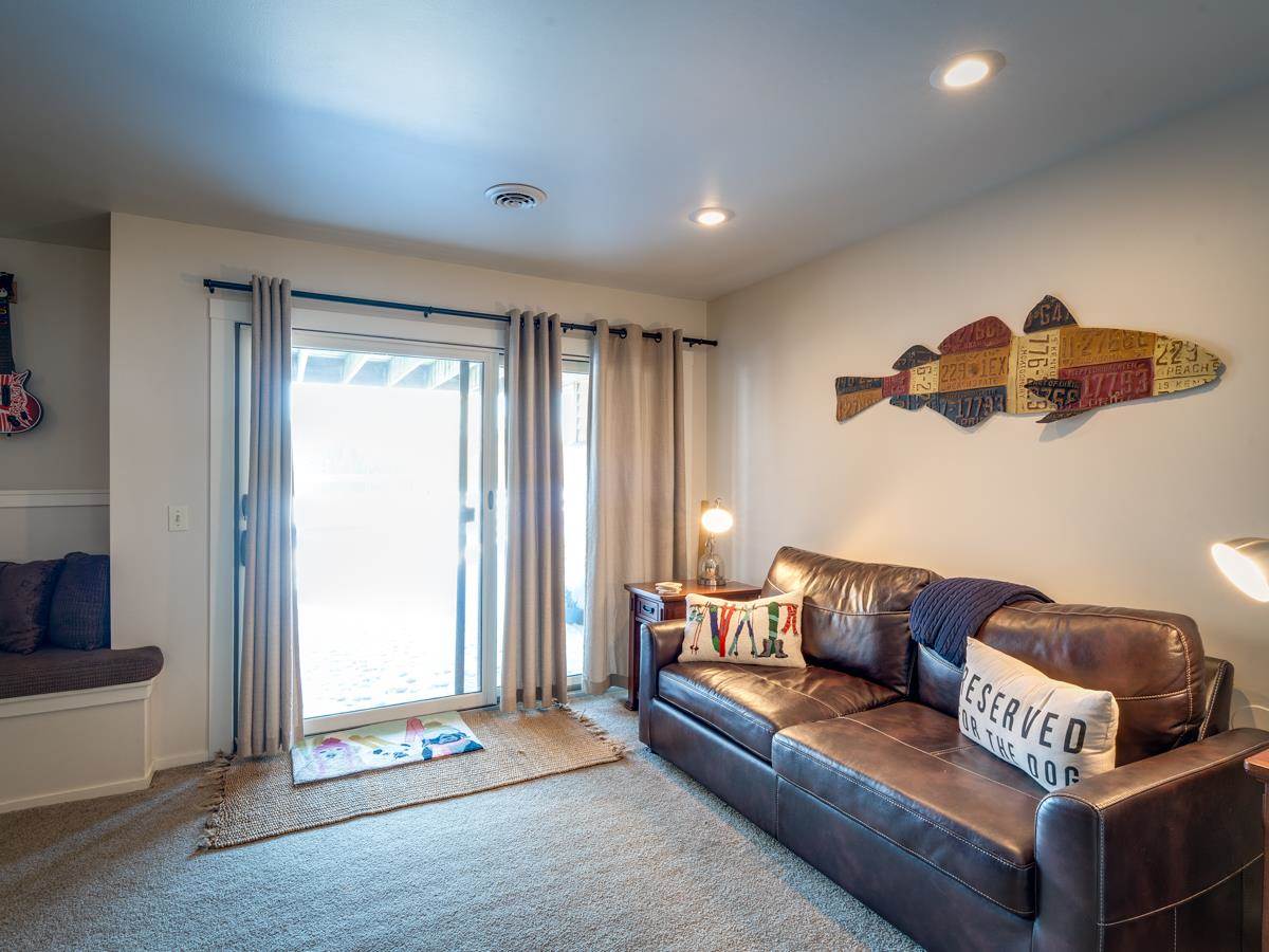 4749 S Pleasantview Road Unit: 4