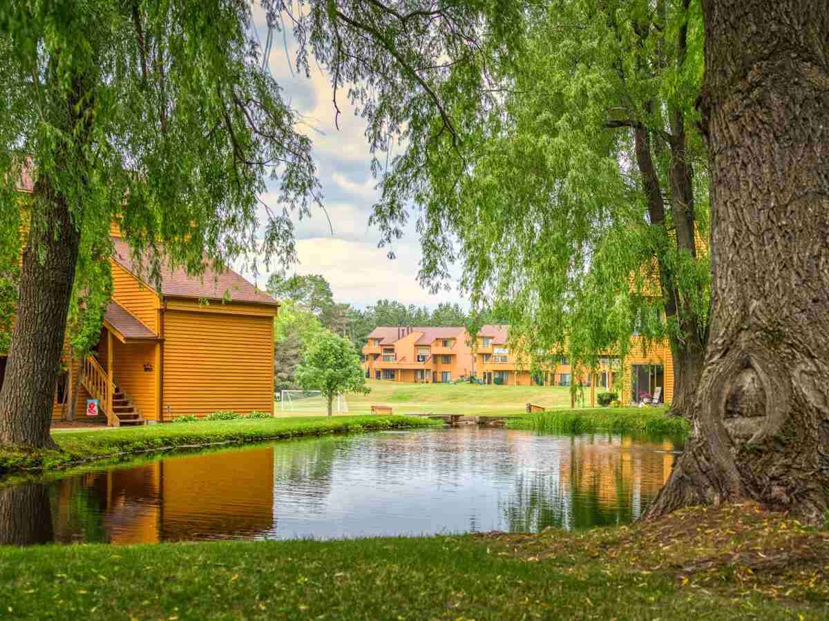 4749 S Pleasantview Road Unit: 4