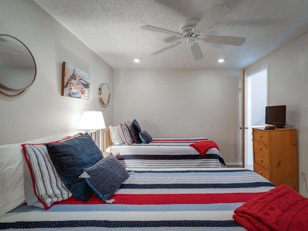 4749 S Pleasantview Road Unit: 4