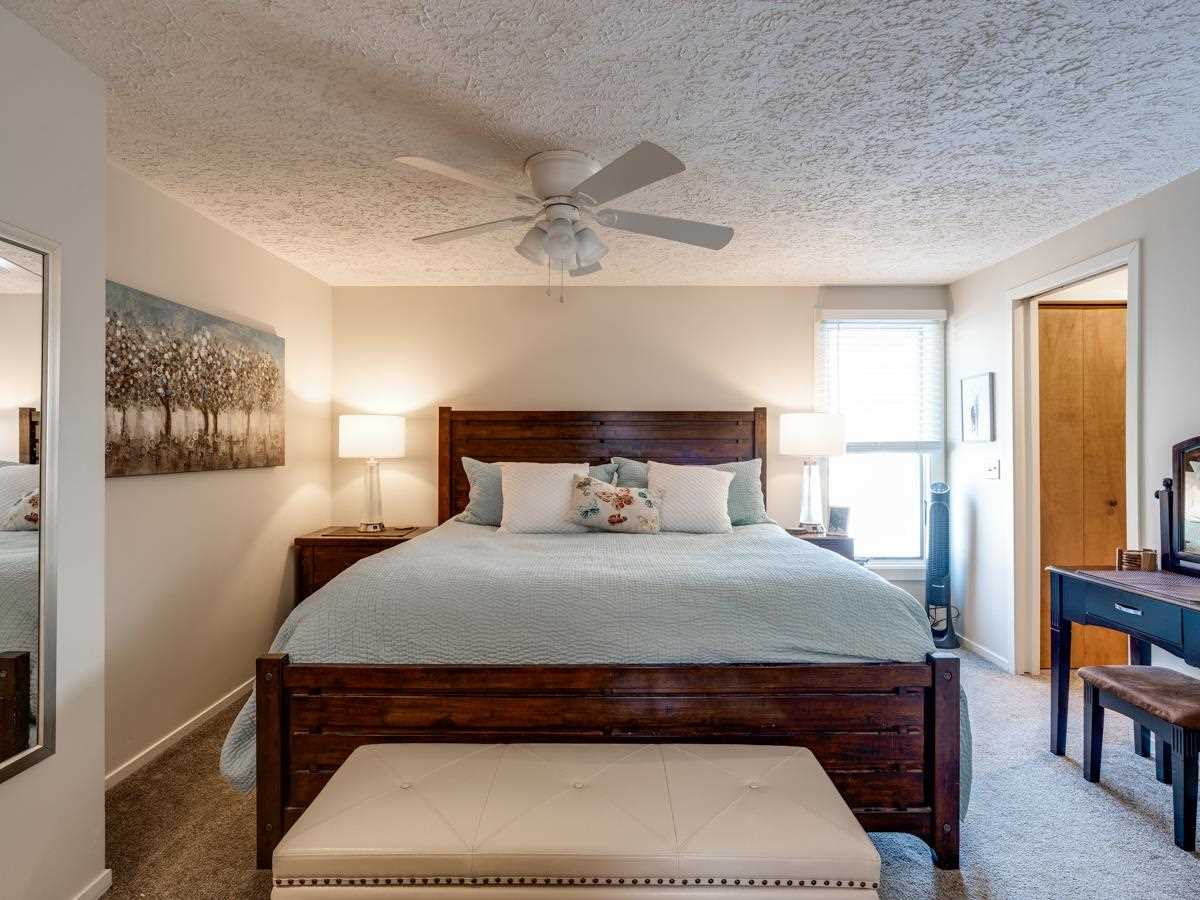 4749 S Pleasantview Road Unit: 4