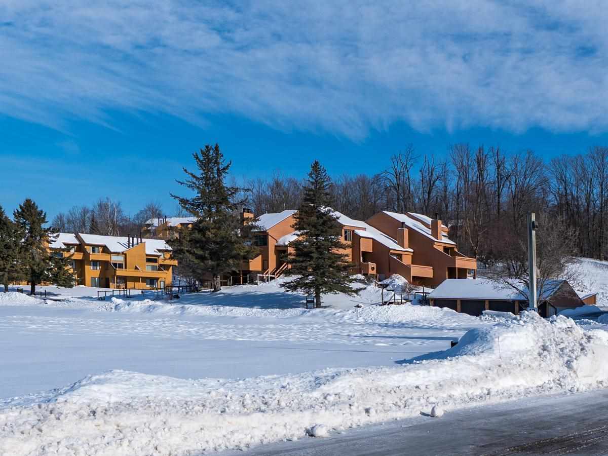 4749 S Pleasantview Road Unit: 4