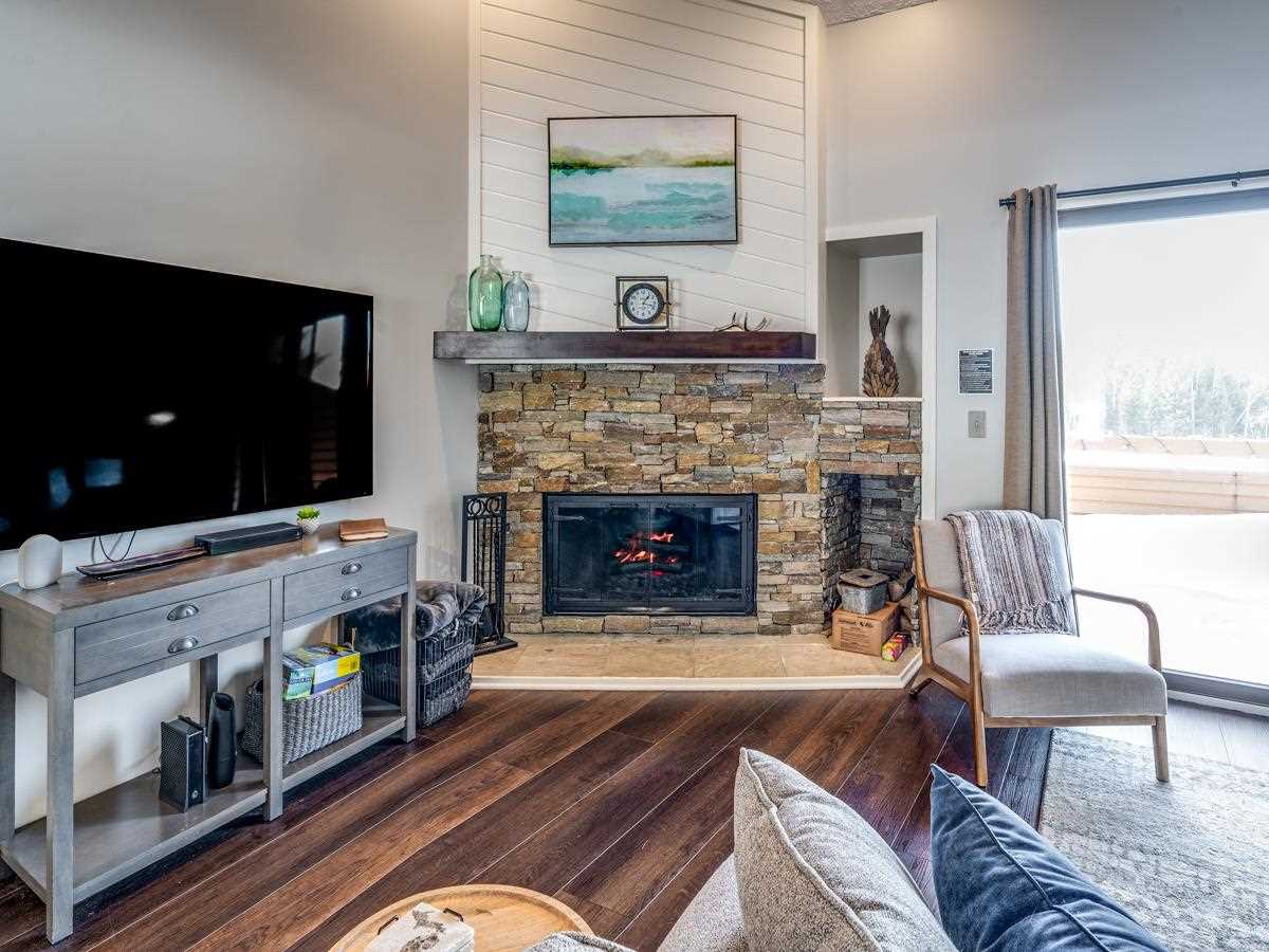 4749 S Pleasantview Road Unit: 4