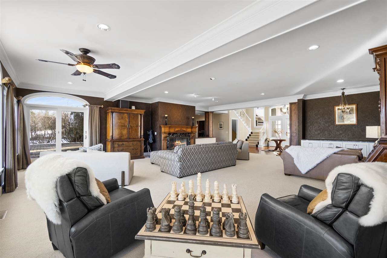 2286 Pinecrest