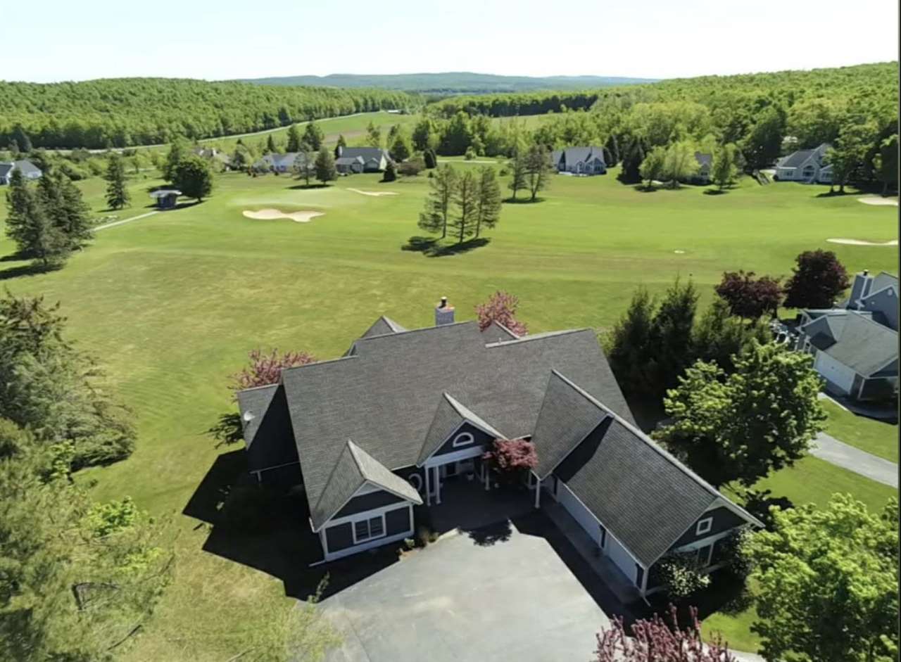 2286 Pinecrest