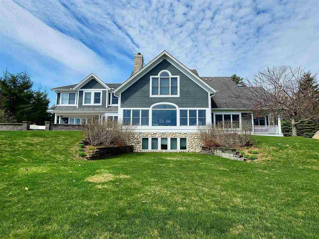 2286 Pinecrest