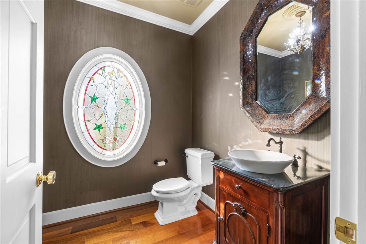 2286 Pinecrest
