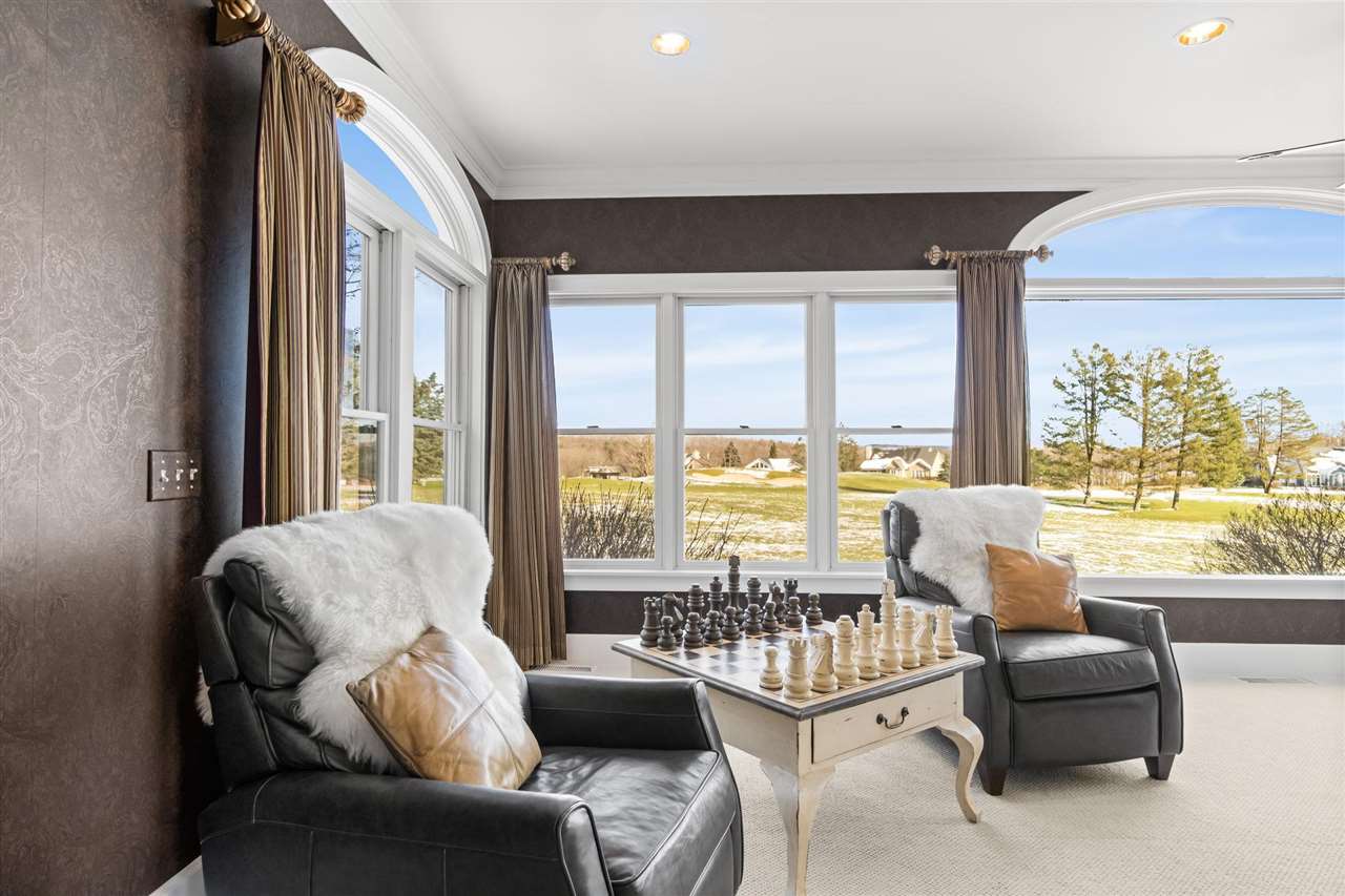 2286 Pinecrest