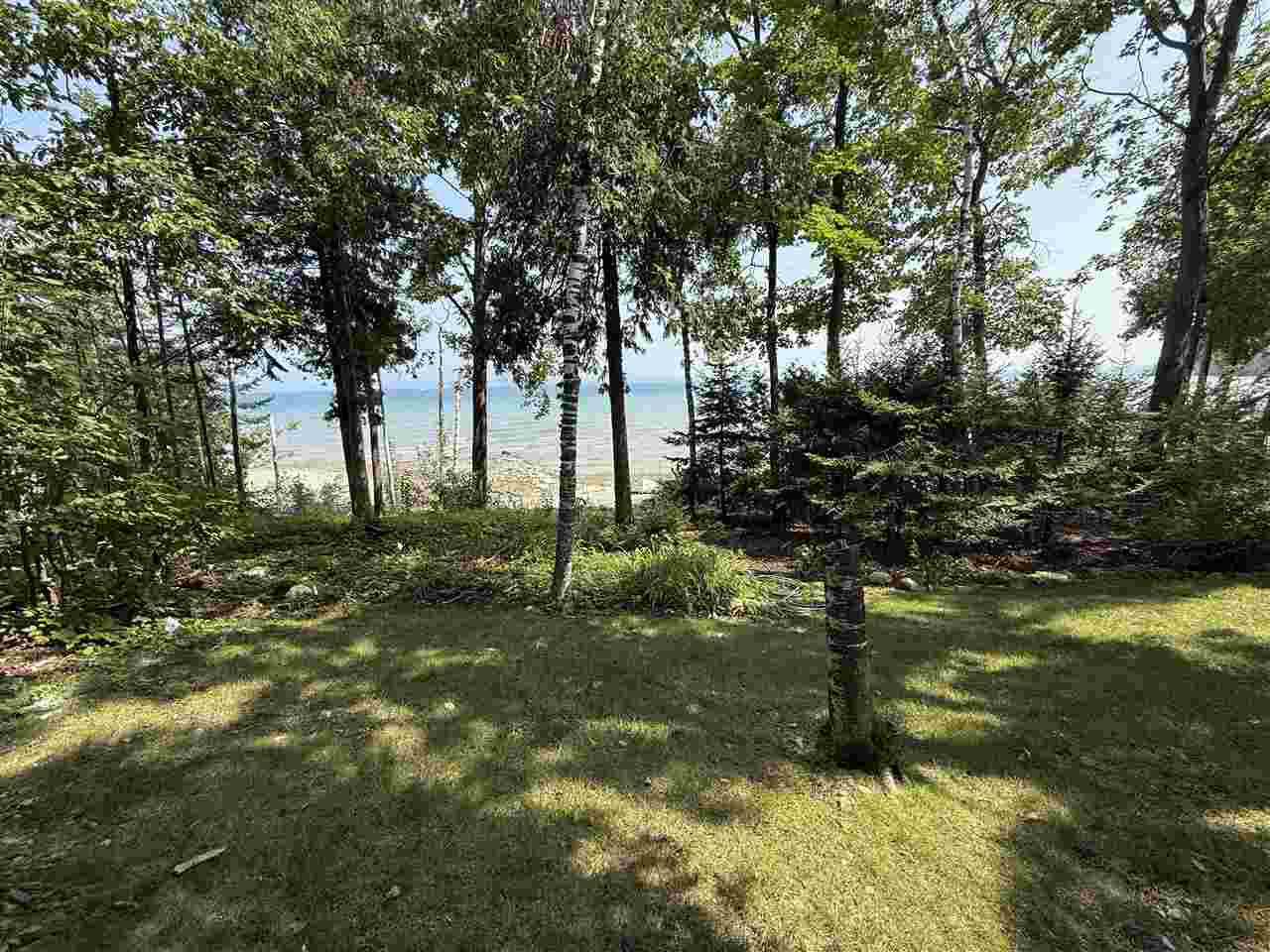 6403 Nine Mile Pt Drive