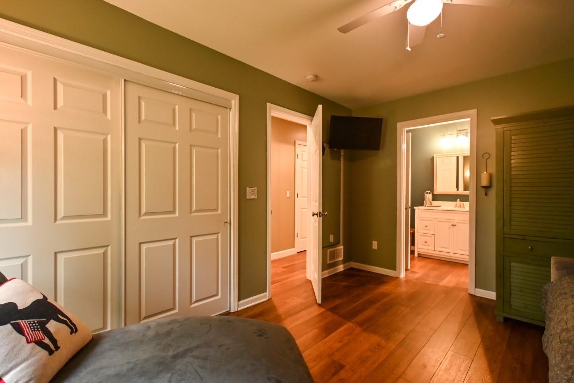 5441 Valley Road