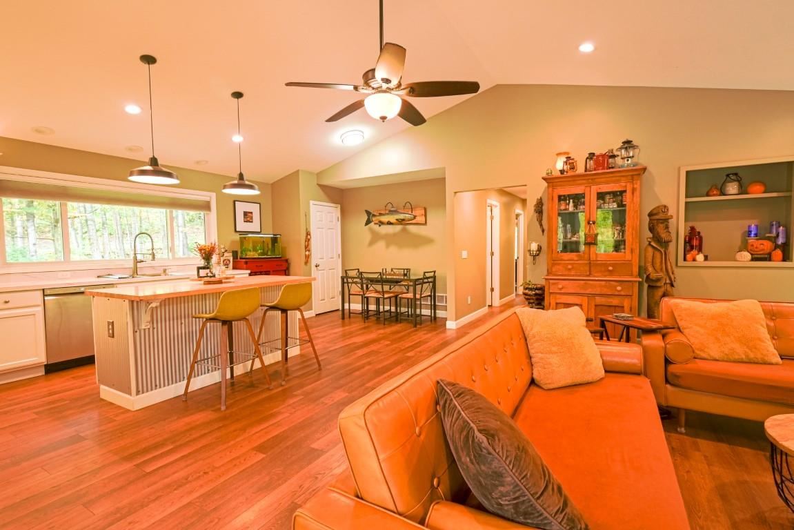 5441 Valley Road