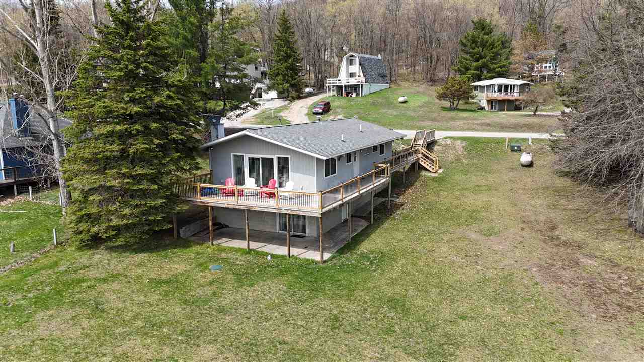 3343 Hill View