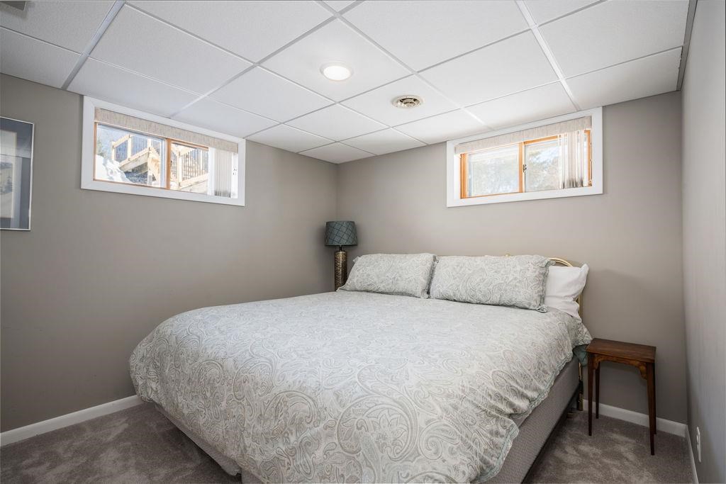 3343 Hill View