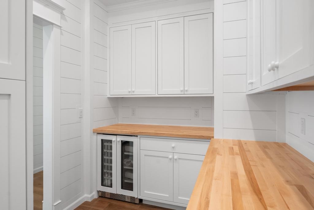 572 West Bluff Unit: C