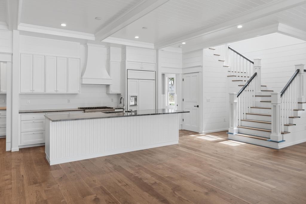 572 West Bluff Unit: C