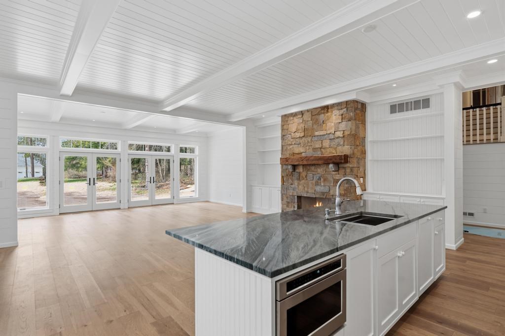 572 West Bluff Unit: C