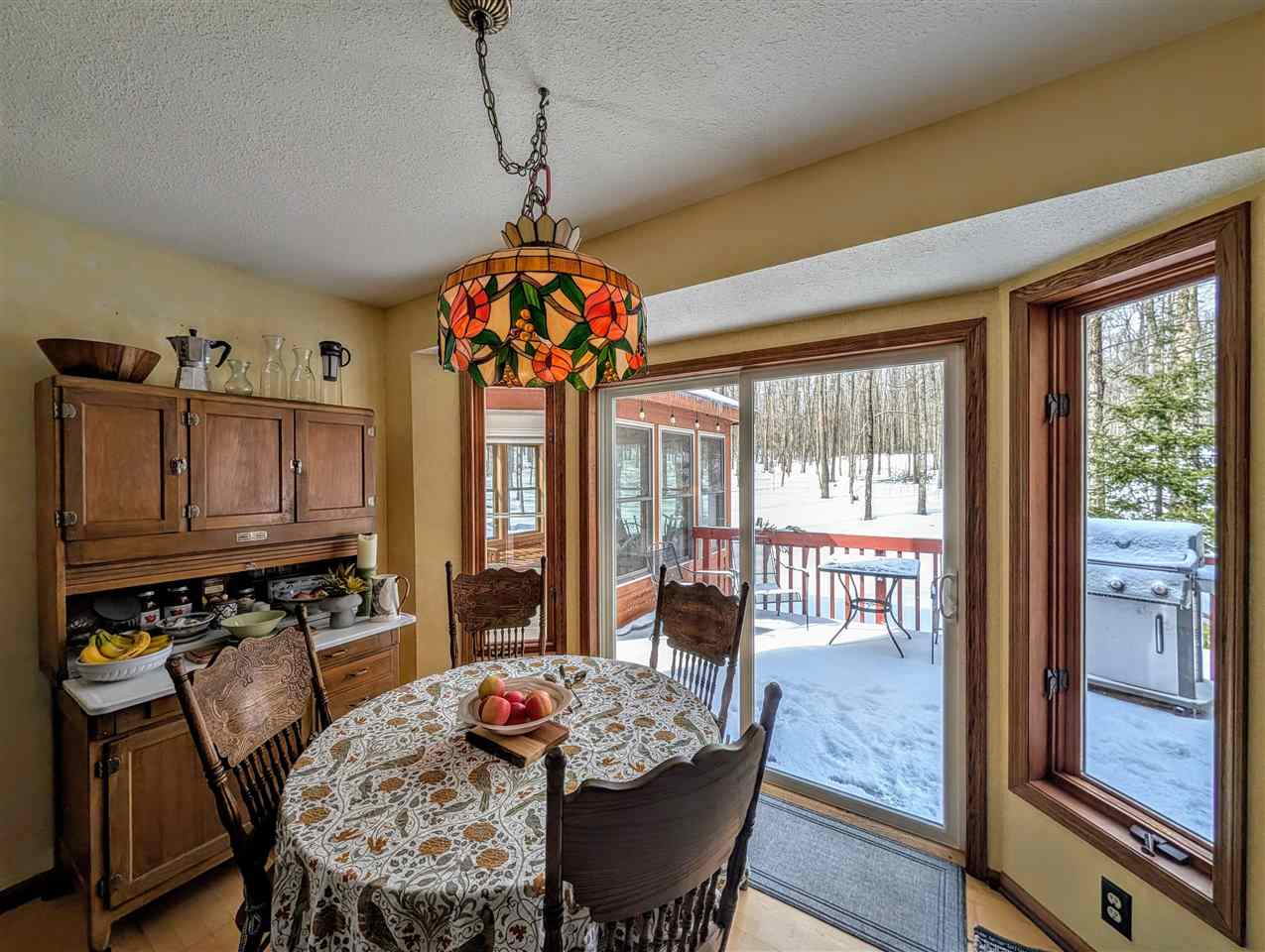 6019 Forest Ridge Lane