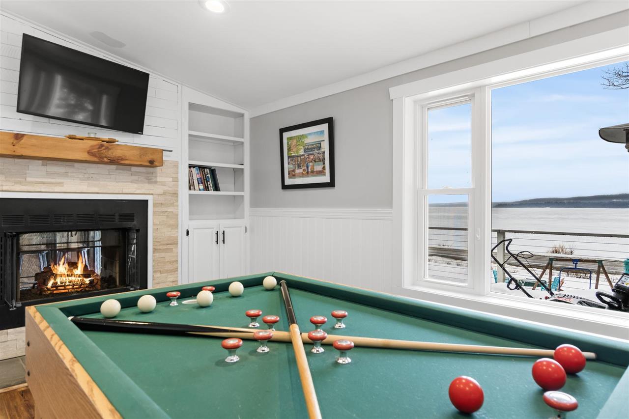 4136 Lakeshore Road