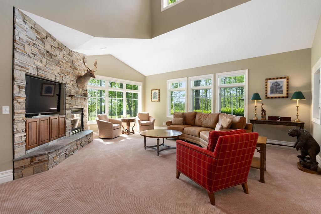 731 Greenway Drive